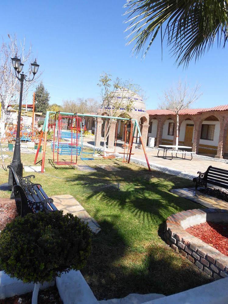 Hotel Santa Rosa General Cepeda エクステリア 写真